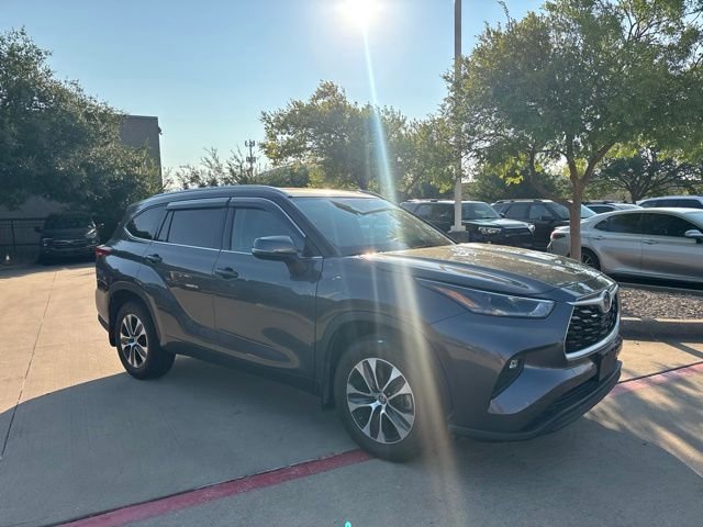 Certified Used 2021 Gray Toyota XLE image 3