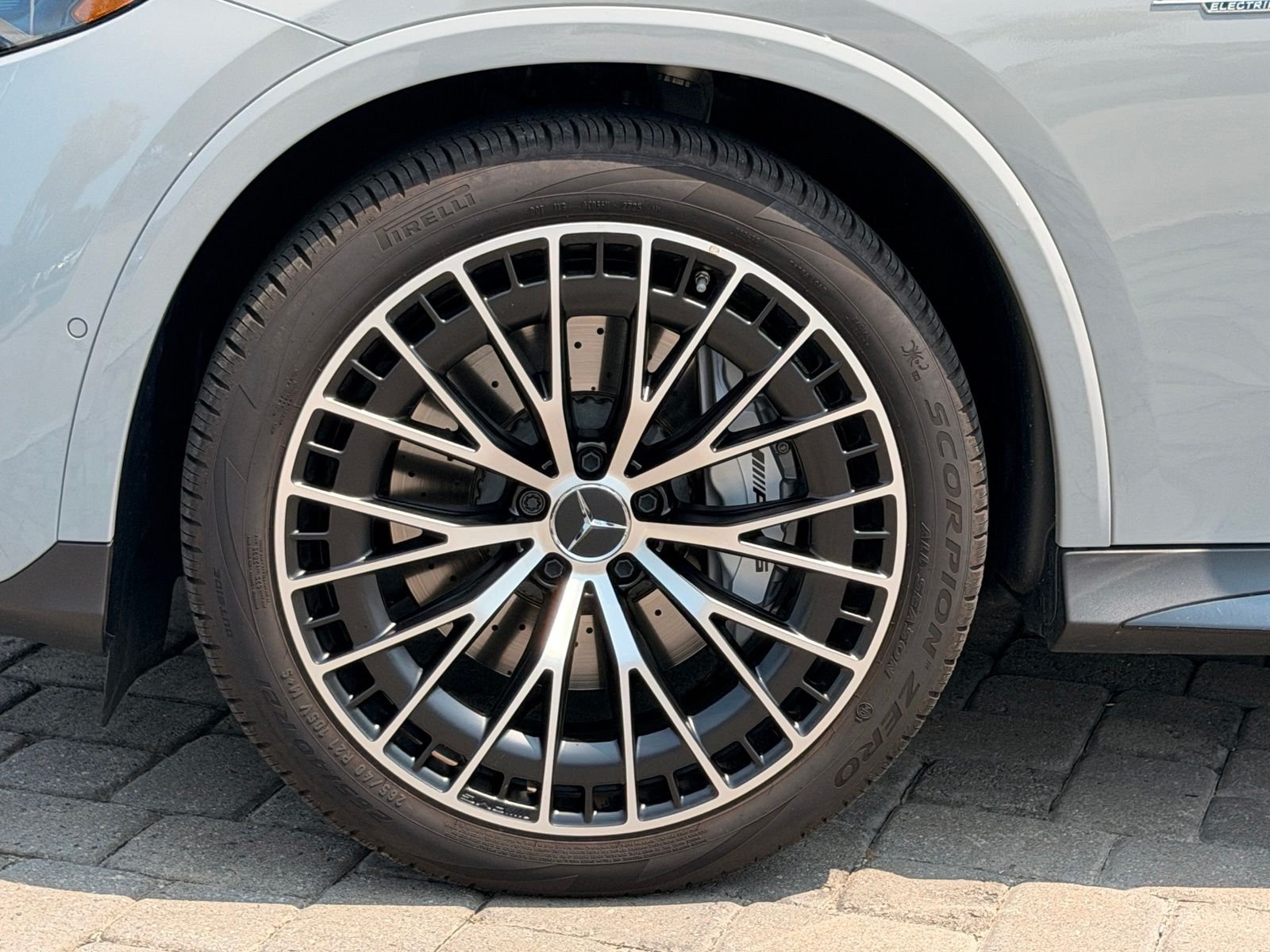 Certified Used 2026 MANUFAKTUR Alpine Gray Mercedes-Benz GLC 43 AMG® image 11