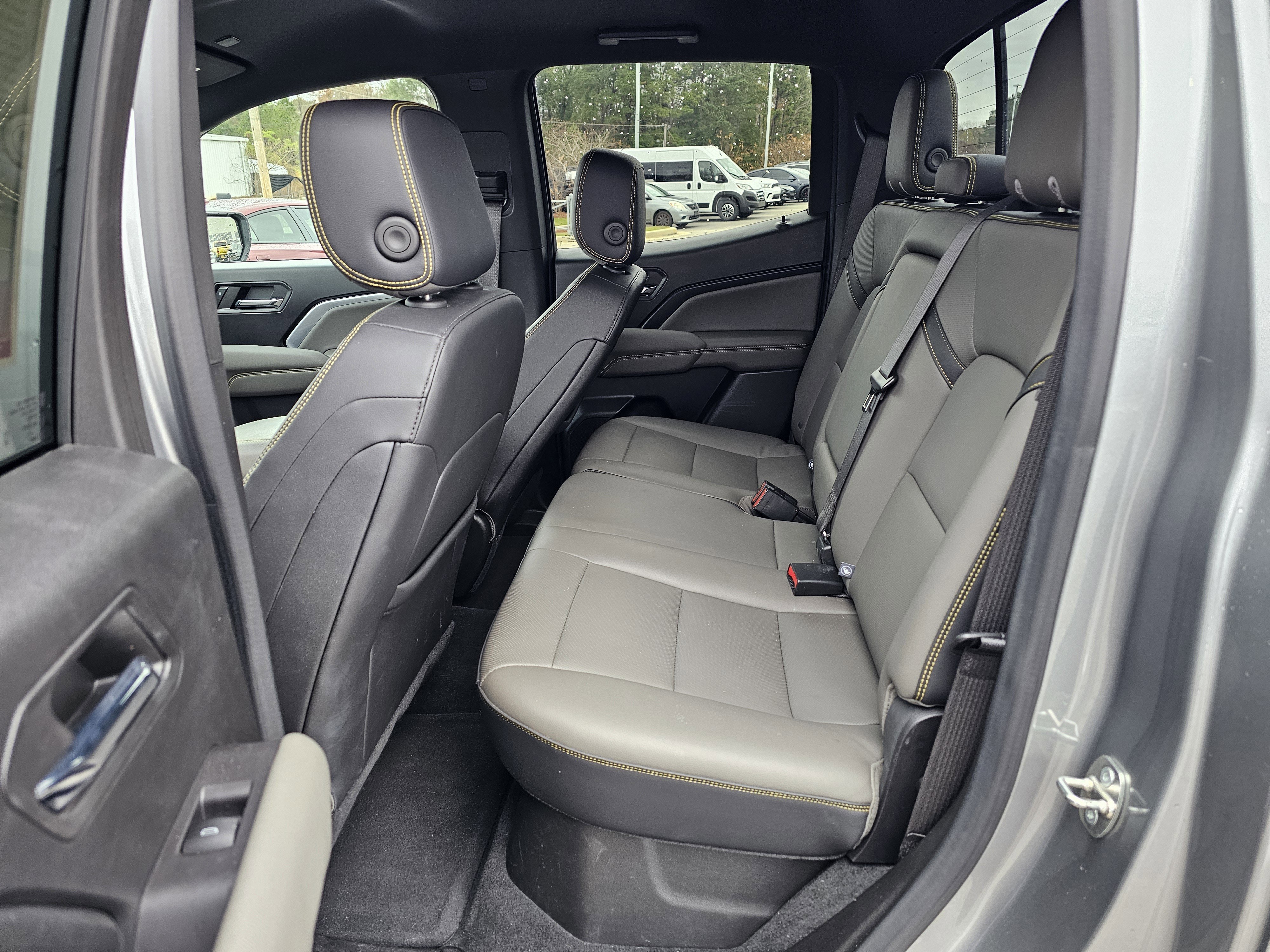 2023 Chevrolet Colorado ZR2 - Photo 30