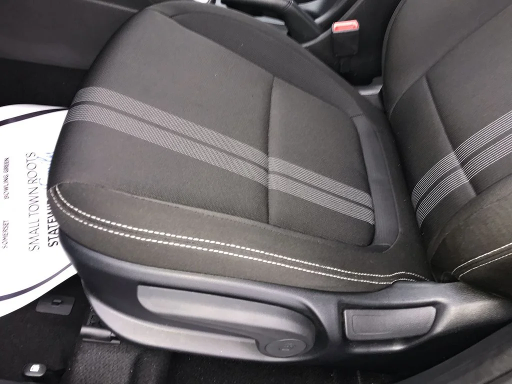 Used 2025 Blue Hyundai SEL image 14