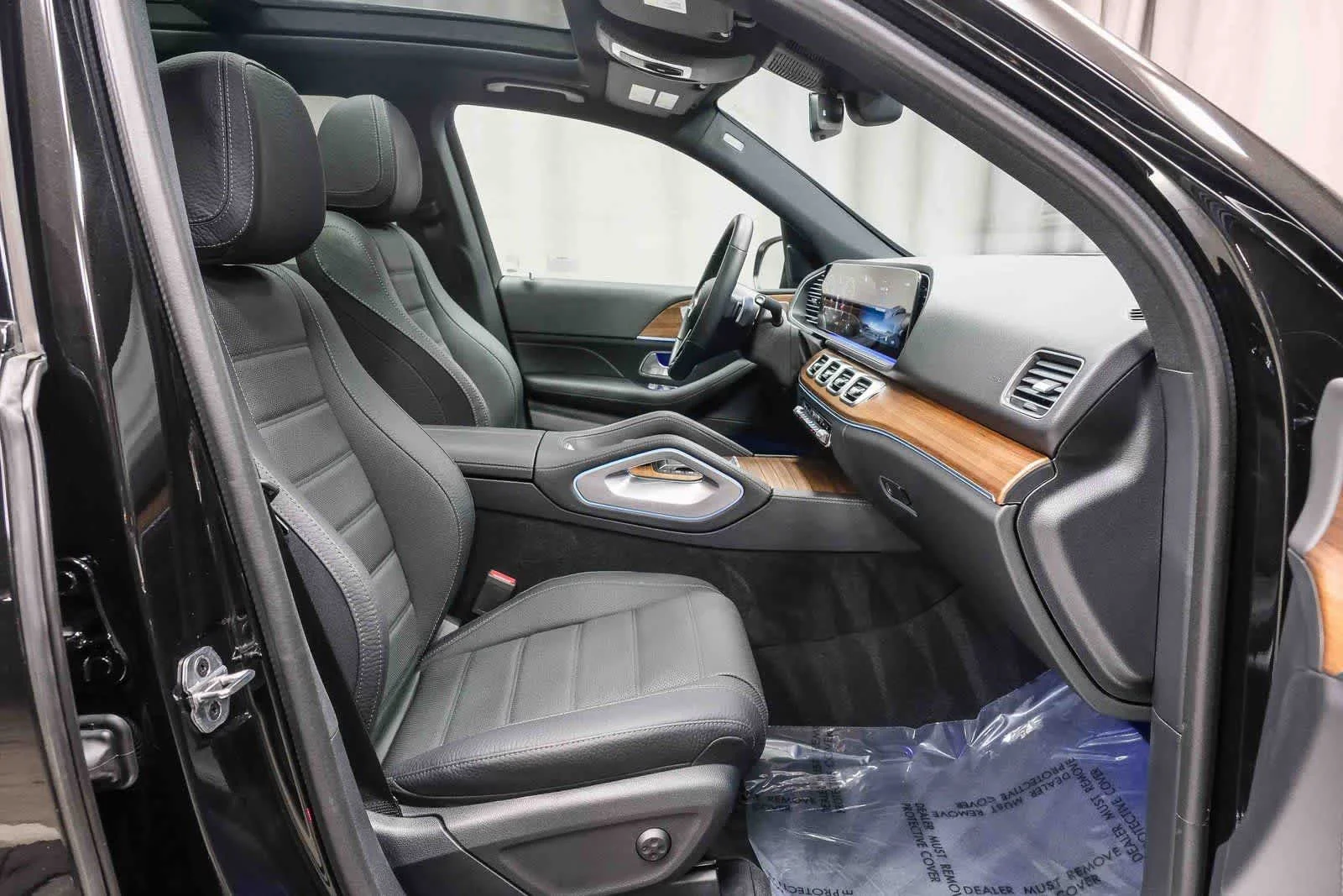 Mercedes-Benz GLE 580 de 2025 de segunda mano certificado, color negro obsidiana metalizado, imagen 15