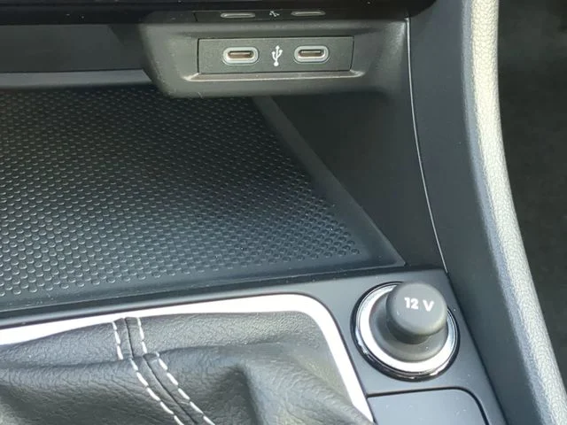 2025 Volkswagen Jetta Sport - Photo 22