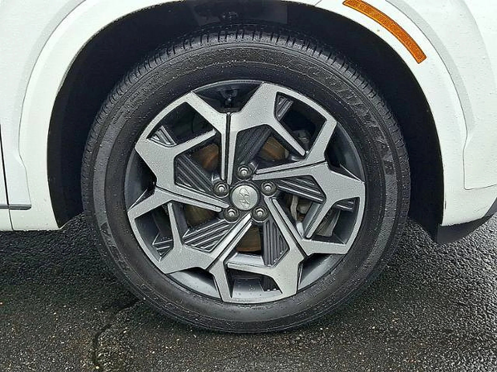 Used 2021 Hyper White Hyundai Calligraphy image 8