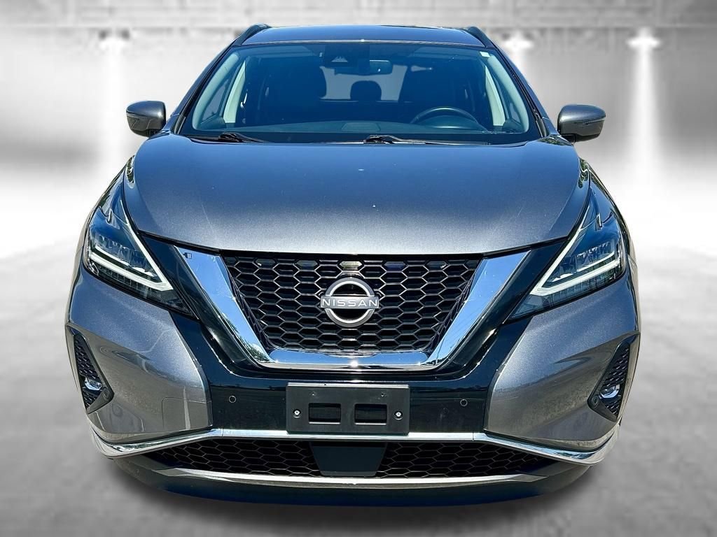 Used 2023 Gray Nissan SV image 2