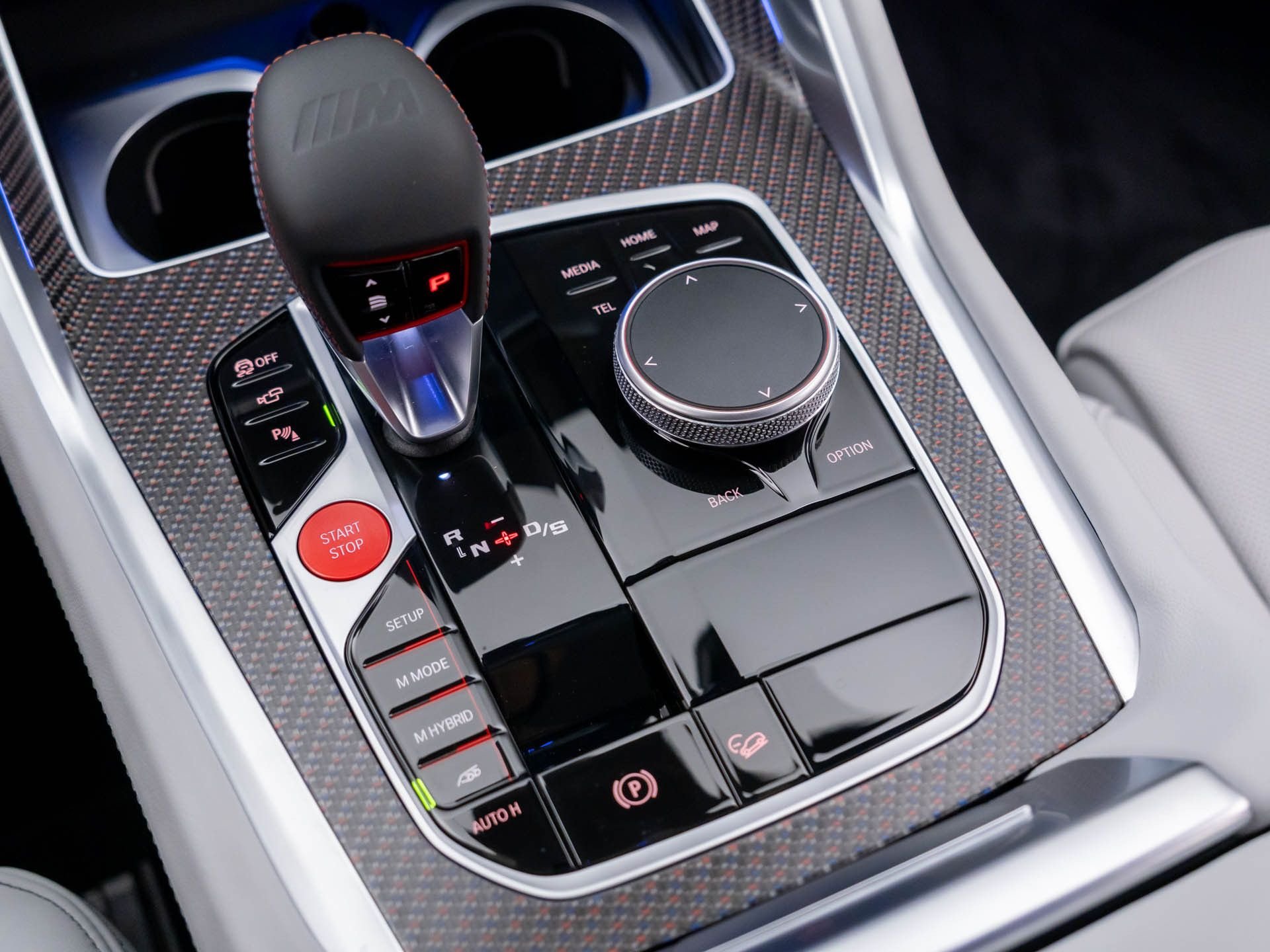 New 2026 Carbon Black Metallic BMW Label image 31