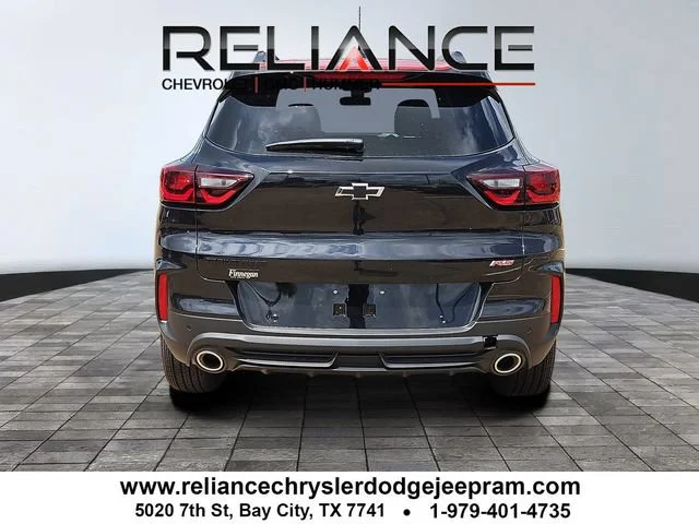 New 2026 Mosaic Black Metallic Chevrolet RS image 5