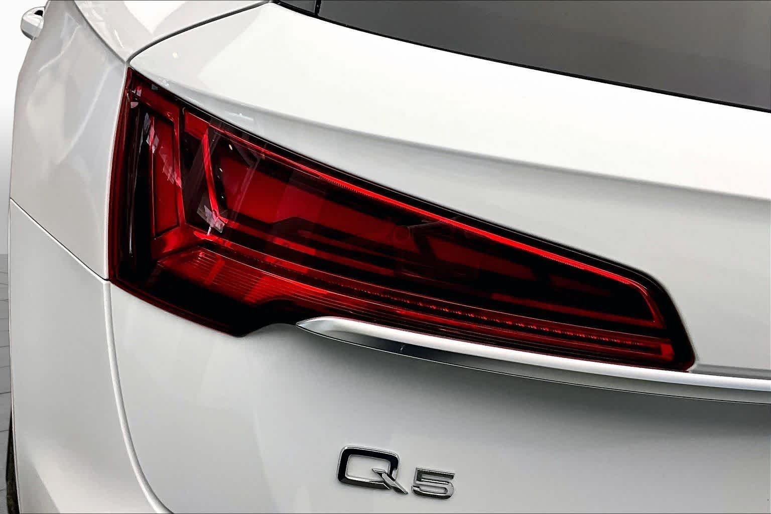 Used 2022 Glacier White Metallic Audi S line Premium Plus image 28