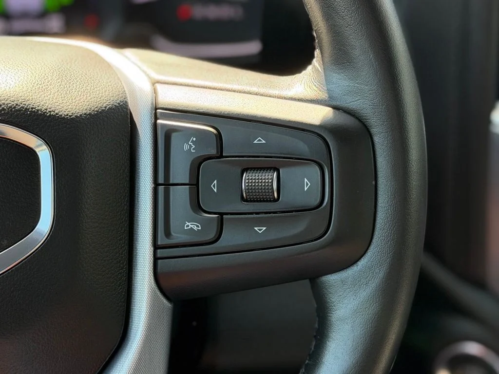 Used 2021 Gray GMC Elevation image 11