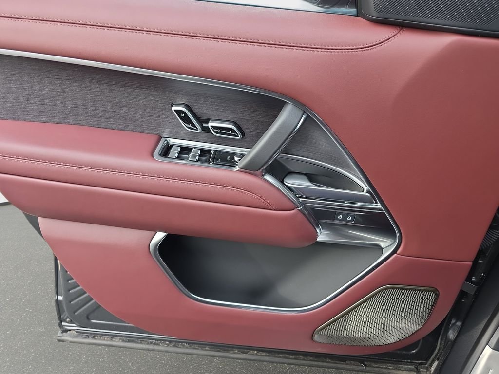 2025 Land Rover Range Rover Autobiography - Photo 29