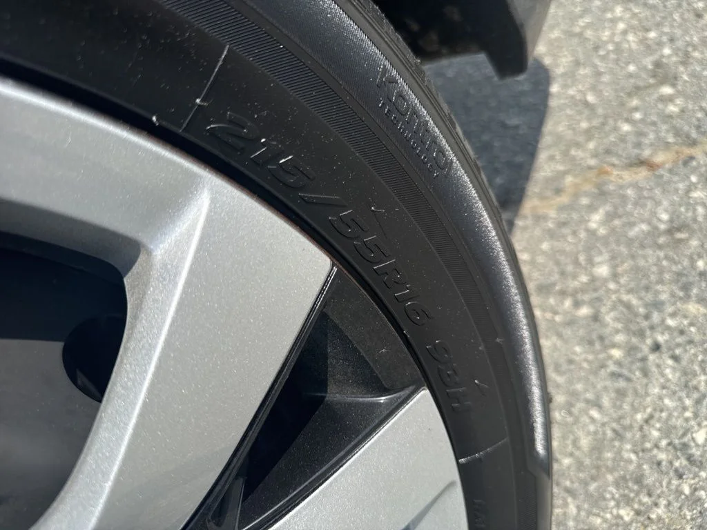 Used 2024 Gray Honda LX image 28