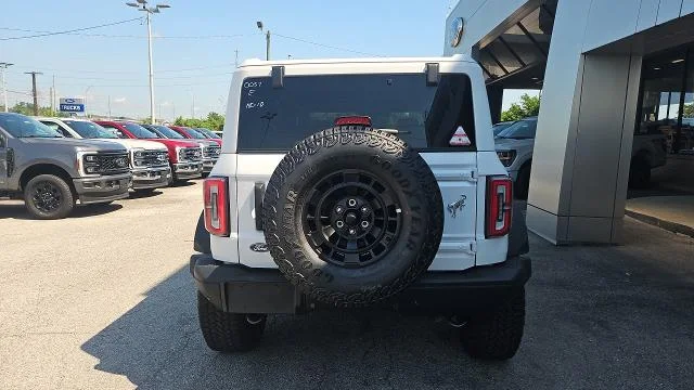New 2026 Oxford White Ford Badlands 4WD image 25