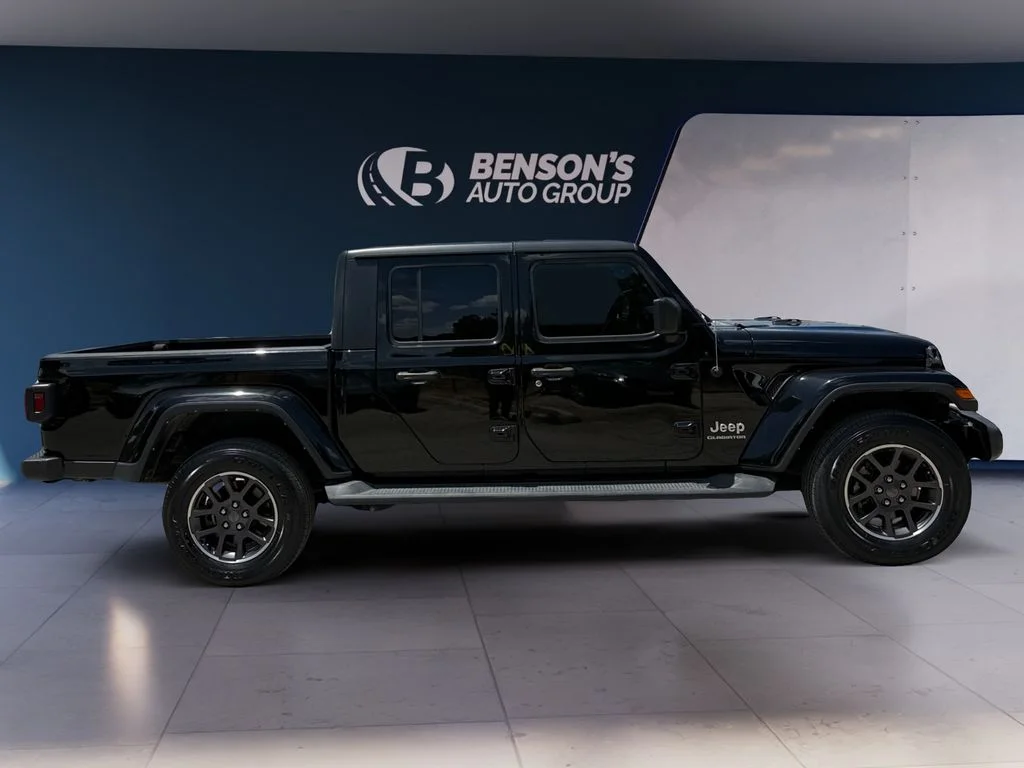 Used 2022 Black Jeep Overland image 6
