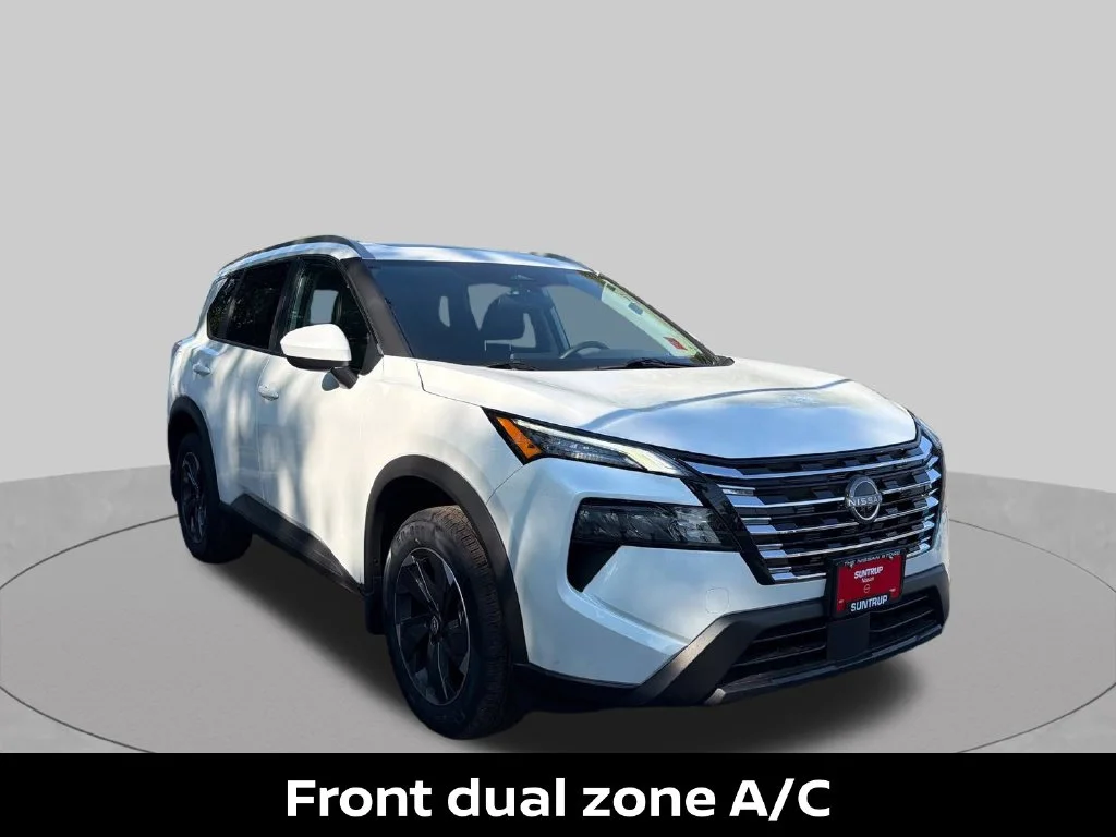 Used 2025 White Nissan SV image 9