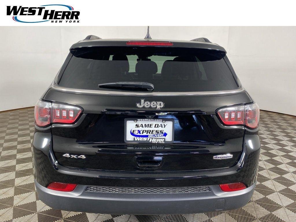 Certified Used 2023 Diamond Black Crystal Pearlcoa Jeep Latitude 4x4 image 20