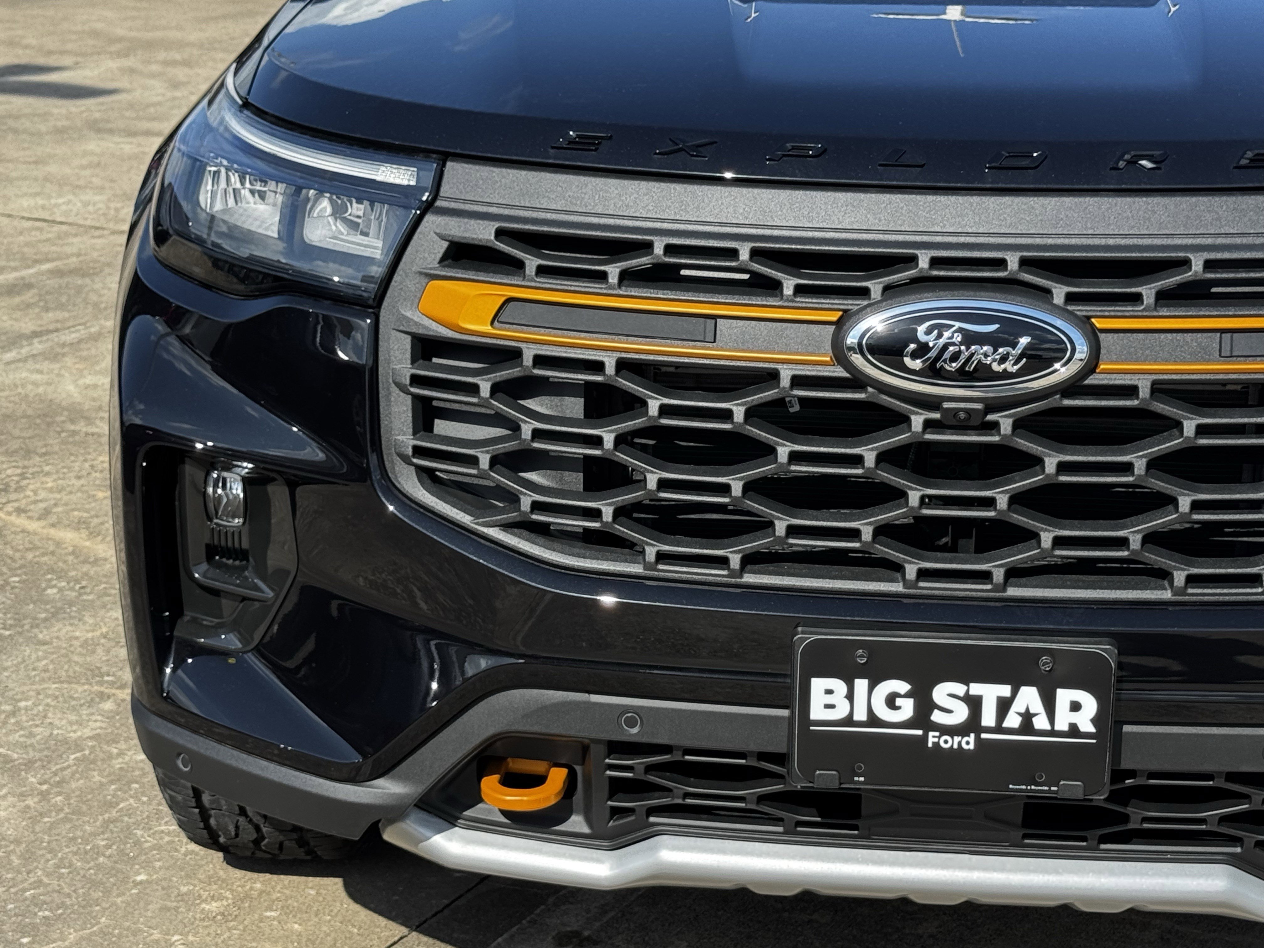 New 2026 Agate Black Metallic Ford Tremor image 5