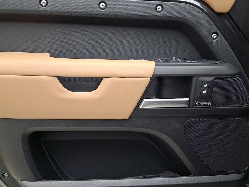 New 2026 Carpathian Grey LAND ROVER X-Dynamic SE image 8