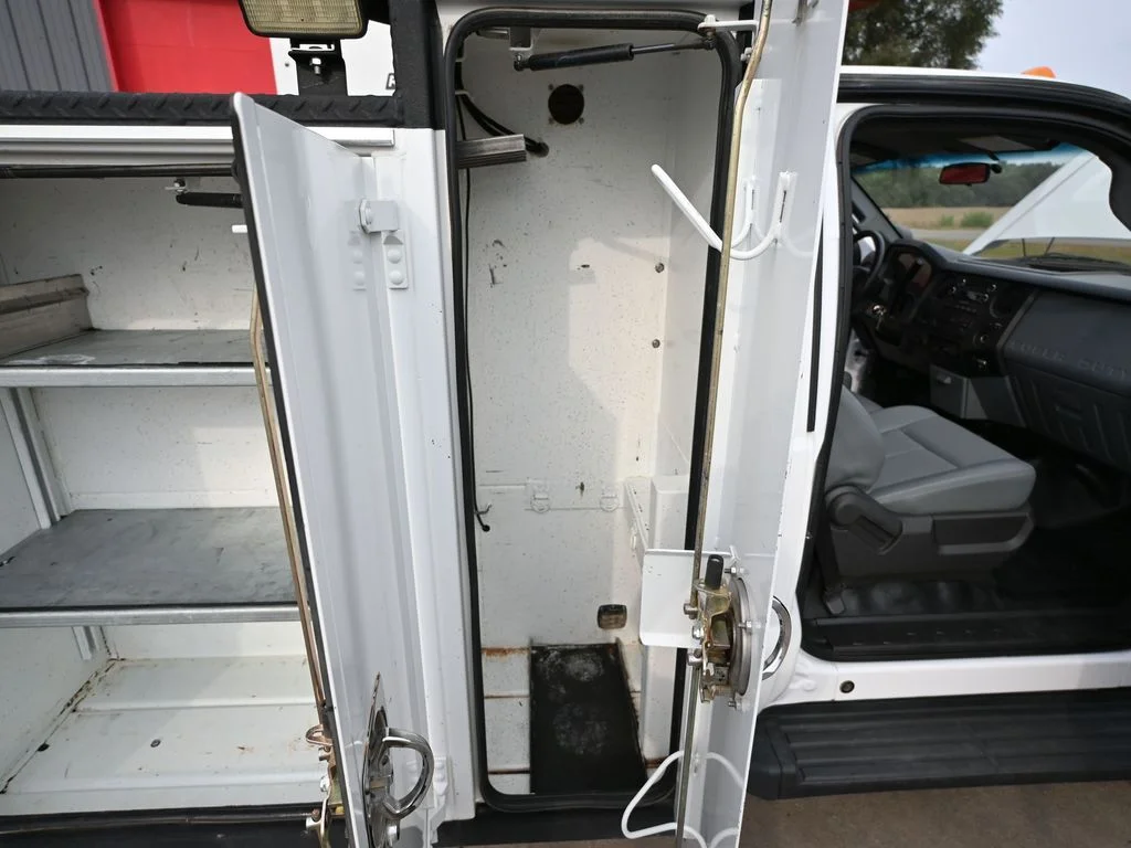 2016 Ford F-550 - Photo 64