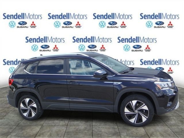 Used 2024  Volkswagen 1.5T SE image 2