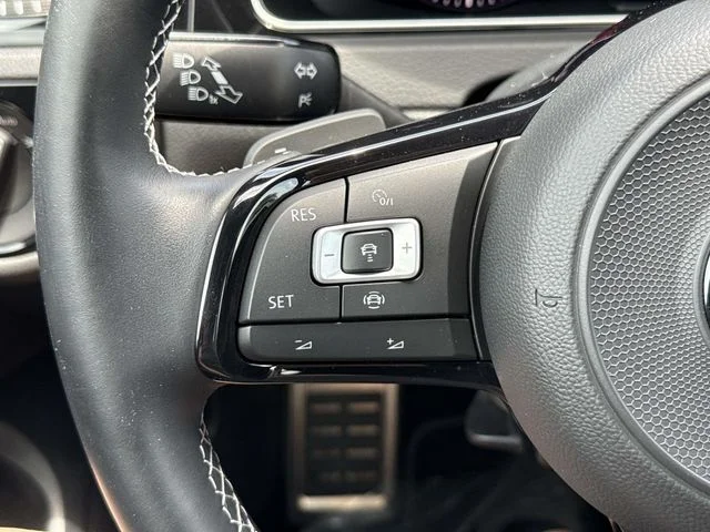 Used 2019 Gray Volkswagen DCC & Navigation 4Motion image 23