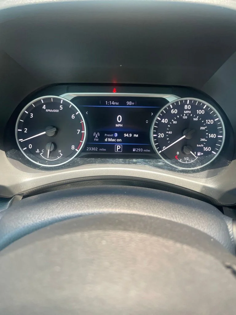 Used 2024 Gray Nissan SR image 2