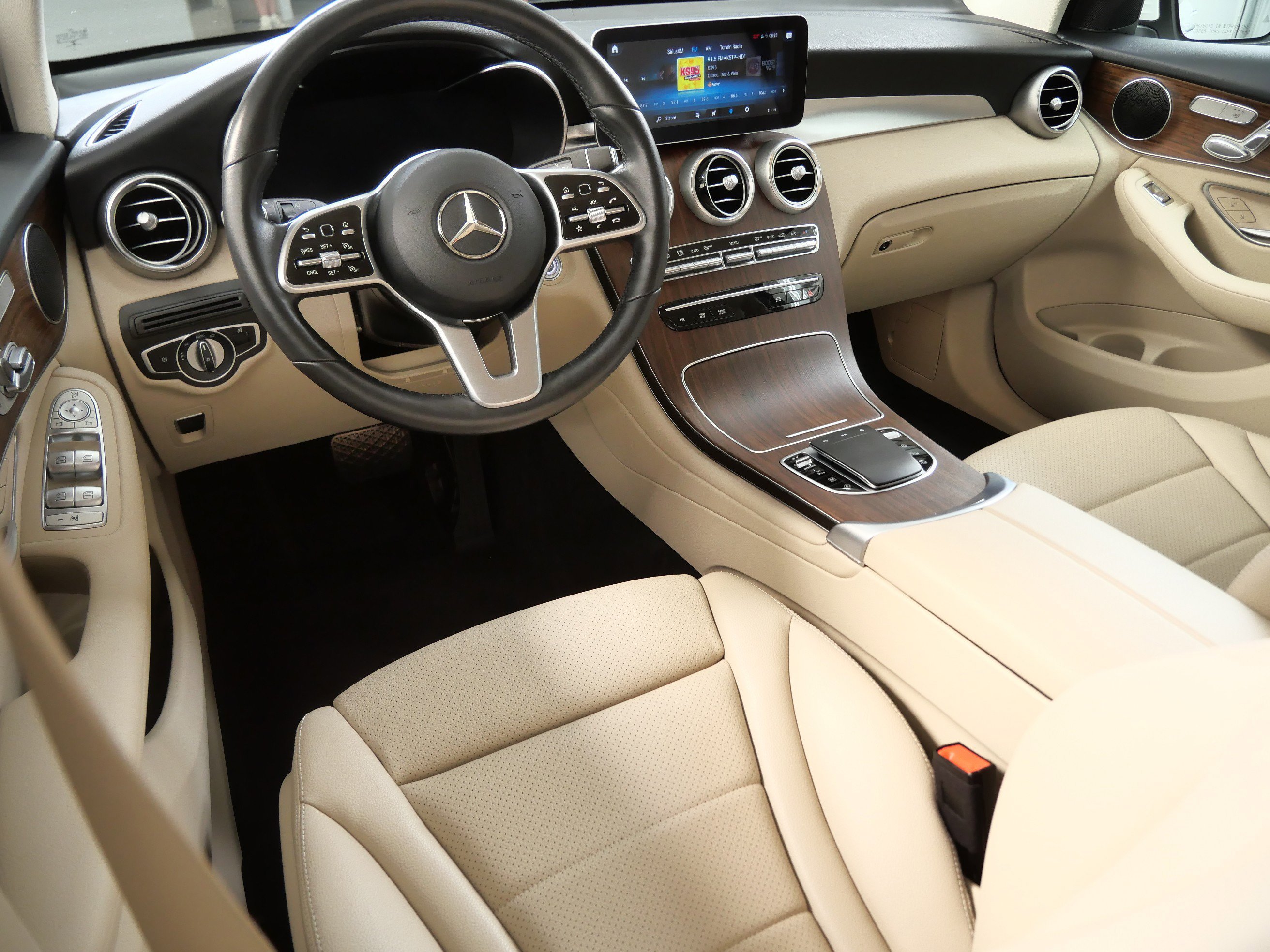 Used 2022 Mercedes-Benz GLC GLC300 with VIN W1N0G8EB6NV363653 for sale in Minnetonka, Minnesota