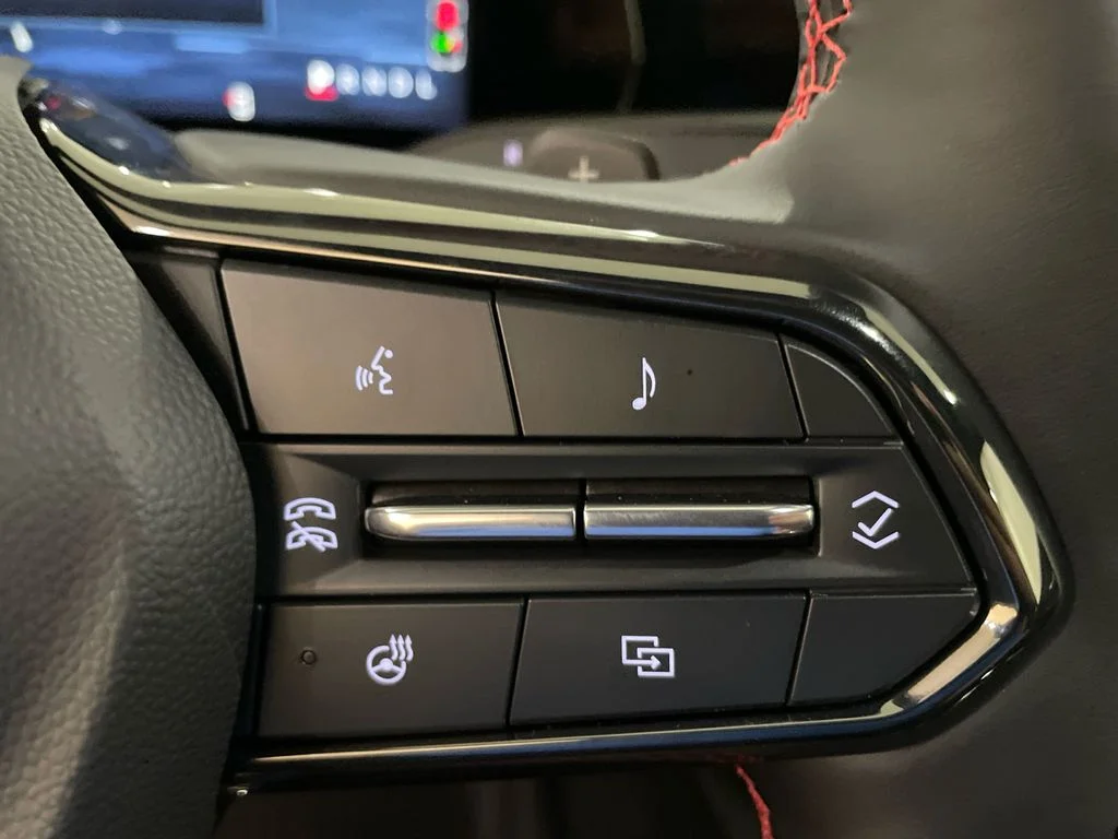 2027 Chevrolet Equinox RS - Photo 16