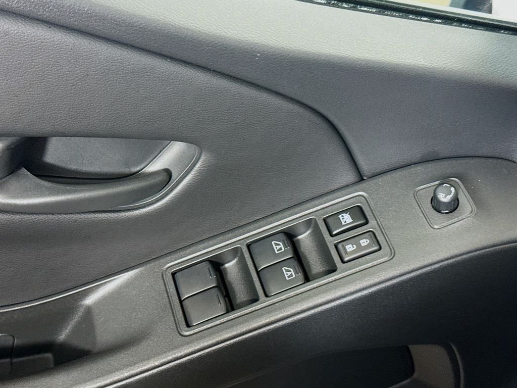 Used 2026 Boulder Gray Pearl Nissan SV image 17