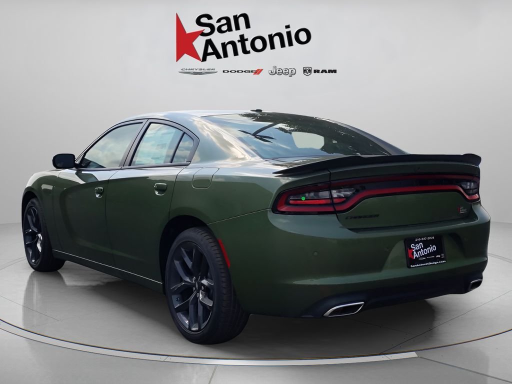 Used 2022 Green Dodge SXT image 11