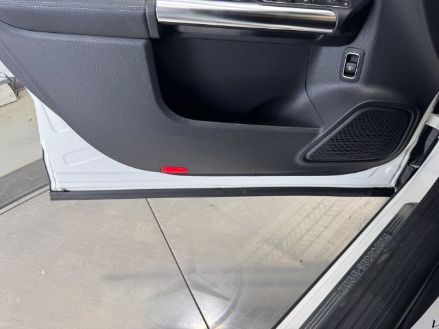 Certified Used 2022 Polar White Mercedes-Benz GLA 250 image 34