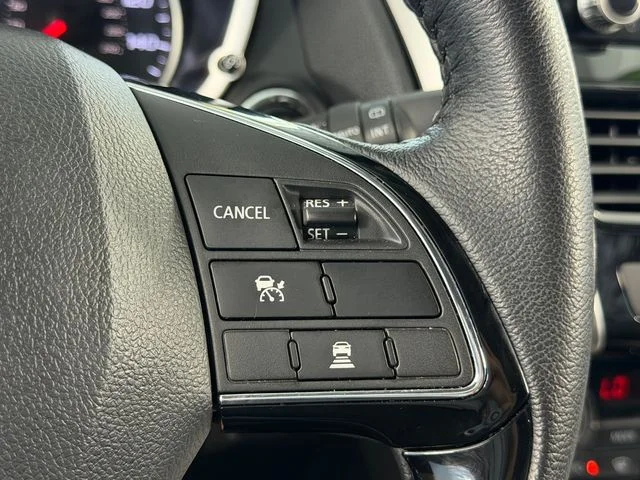 Used 2025 Black Mitsubishi SE image 21