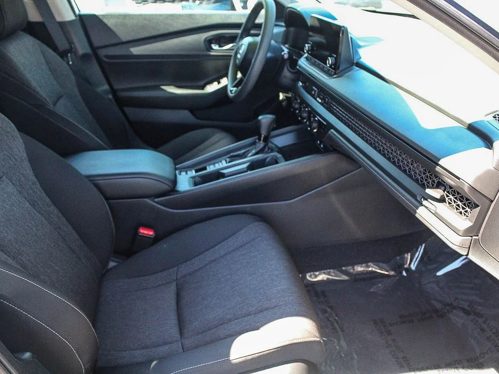 Used 2024 White Honda EX image 18