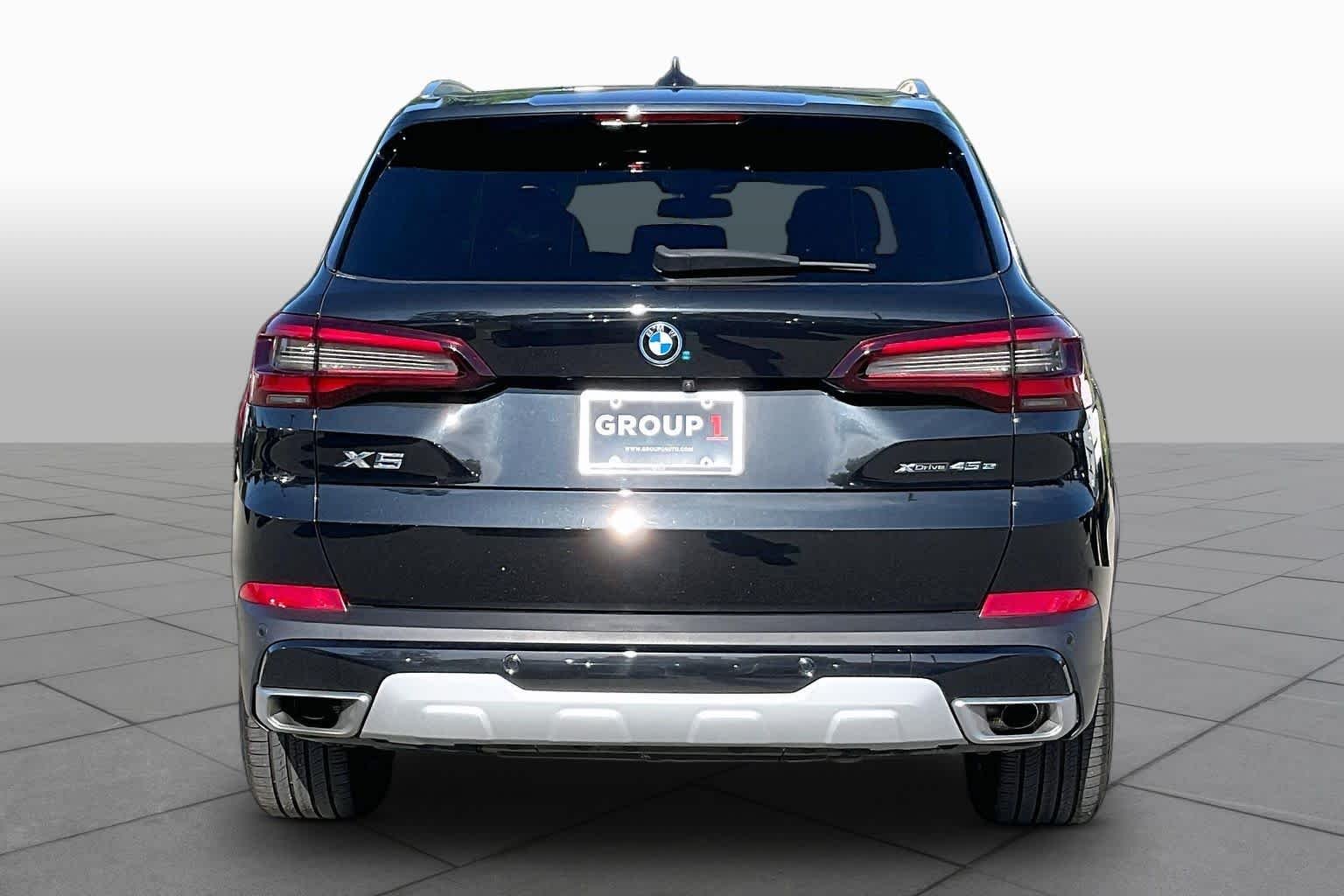 Used 2023 Black Sapphire Metallic BMW xDrive45e image 4