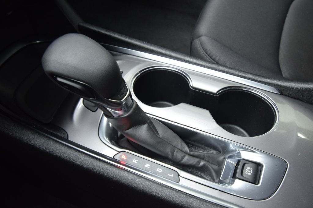 Used 2024 Summit White Chevrolet LT image 22
