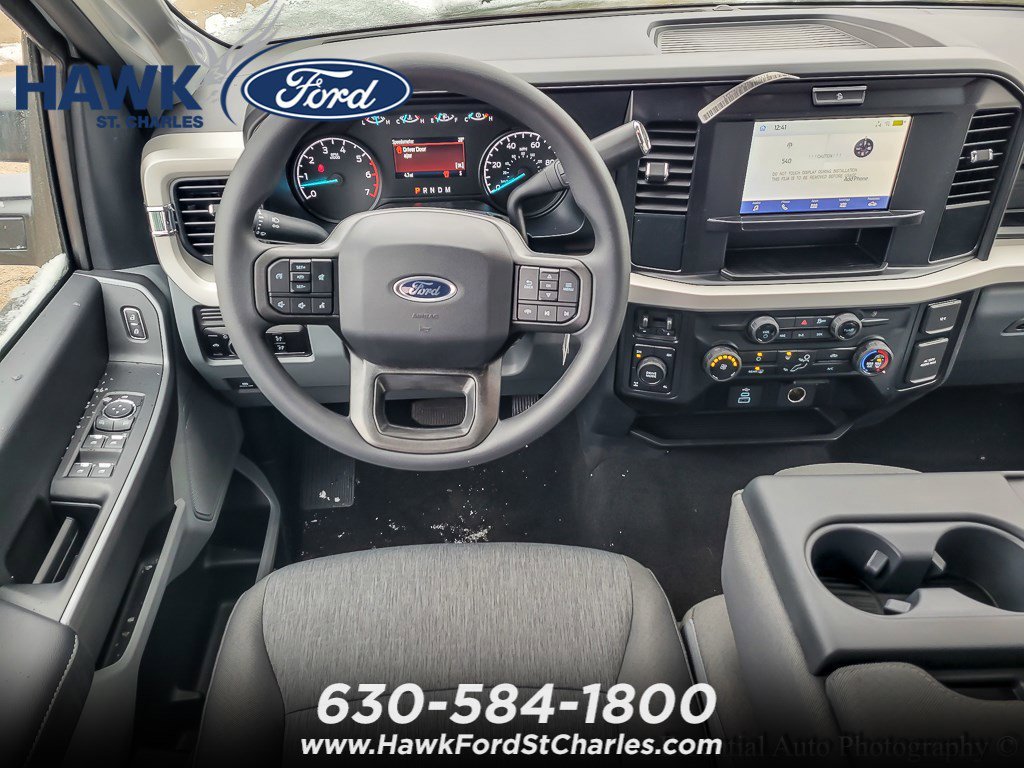 New 2026 Oxford White Ford F-250® XL image 9
