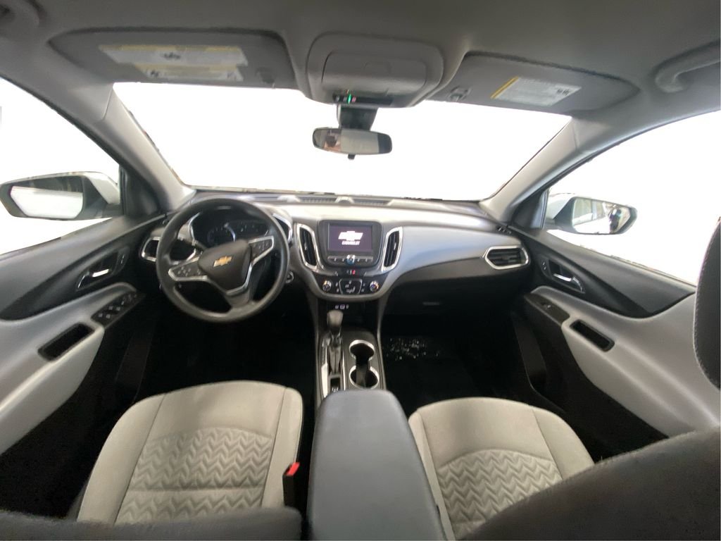Used 2022 White Chevrolet LT image 13