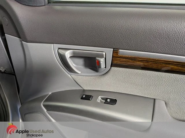 Used 2011 Gray Hyundai SE image 38