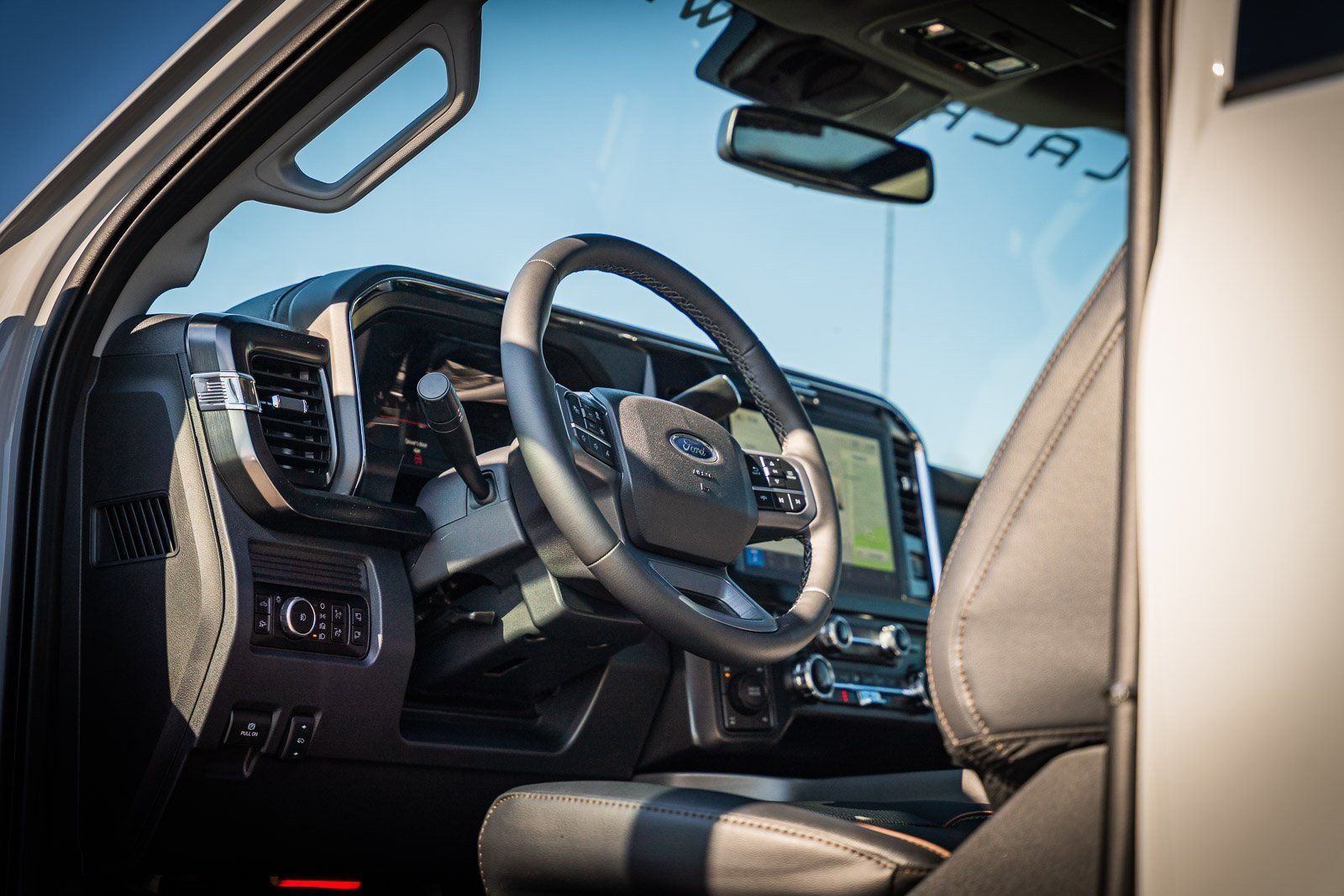 New 2026 Oxford White Ford F-250® Lariat® image 25