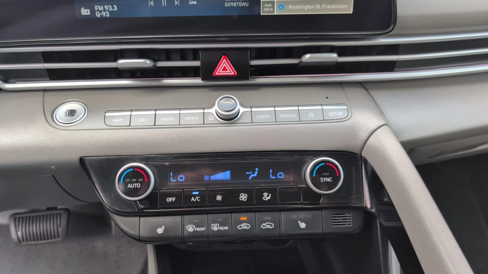 Used 2025 Intense Blue Hyundai SEL Convenience image 24