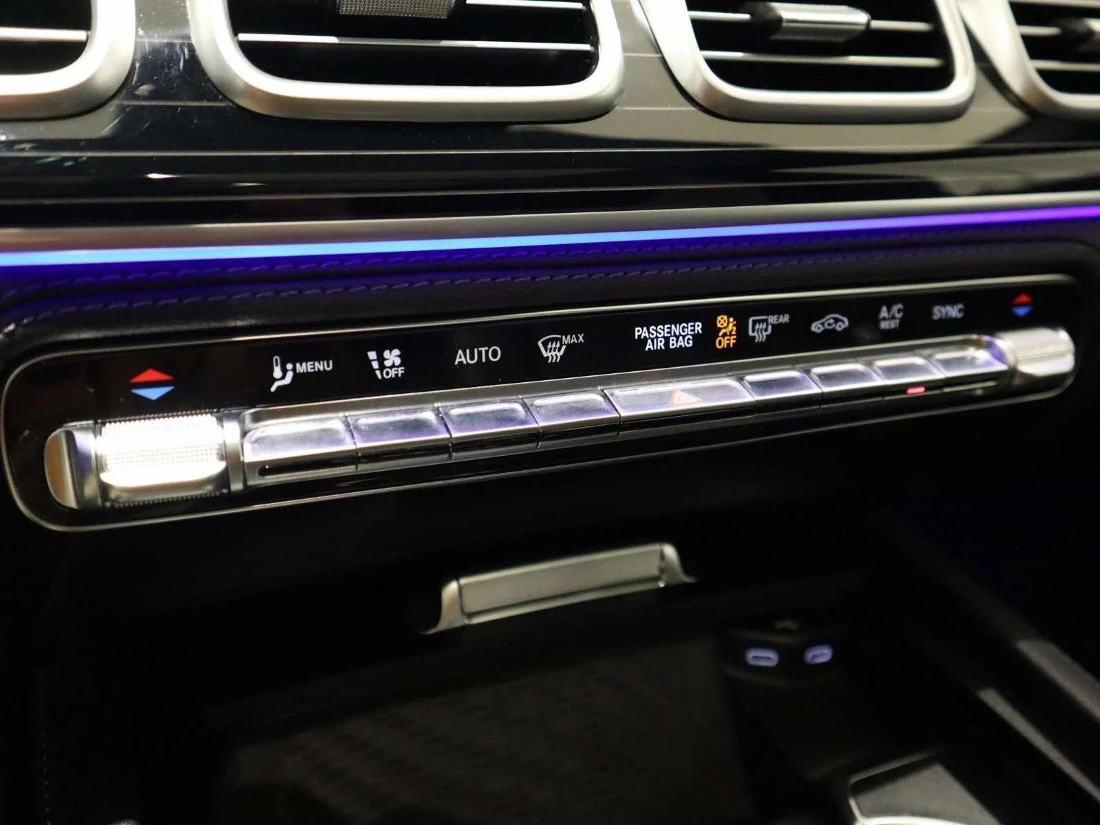 Used 2024 White Mercedes-Benz GLE 350 image 33