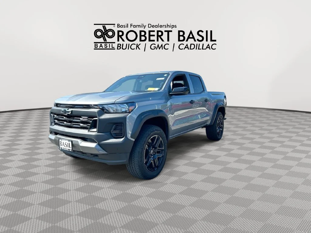 Used 2024 Sterling Gray Metallic Chevrolet Trail Boss image 4