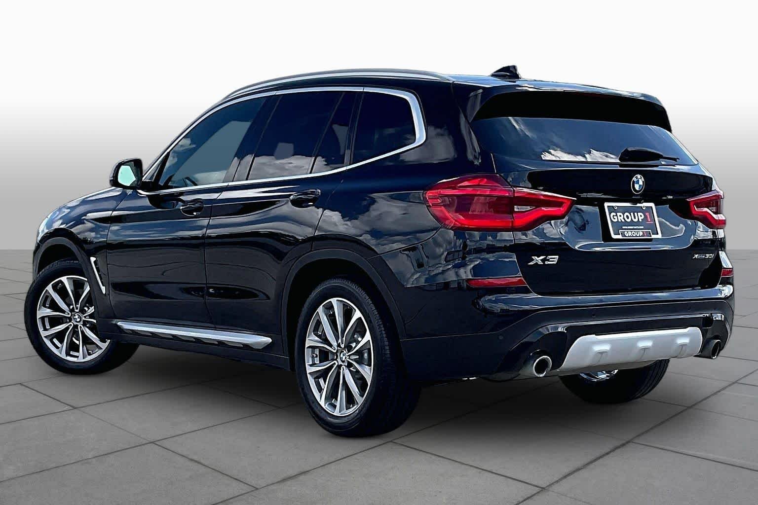 Used 2019 Jet Black BMW xDrive30i image 12