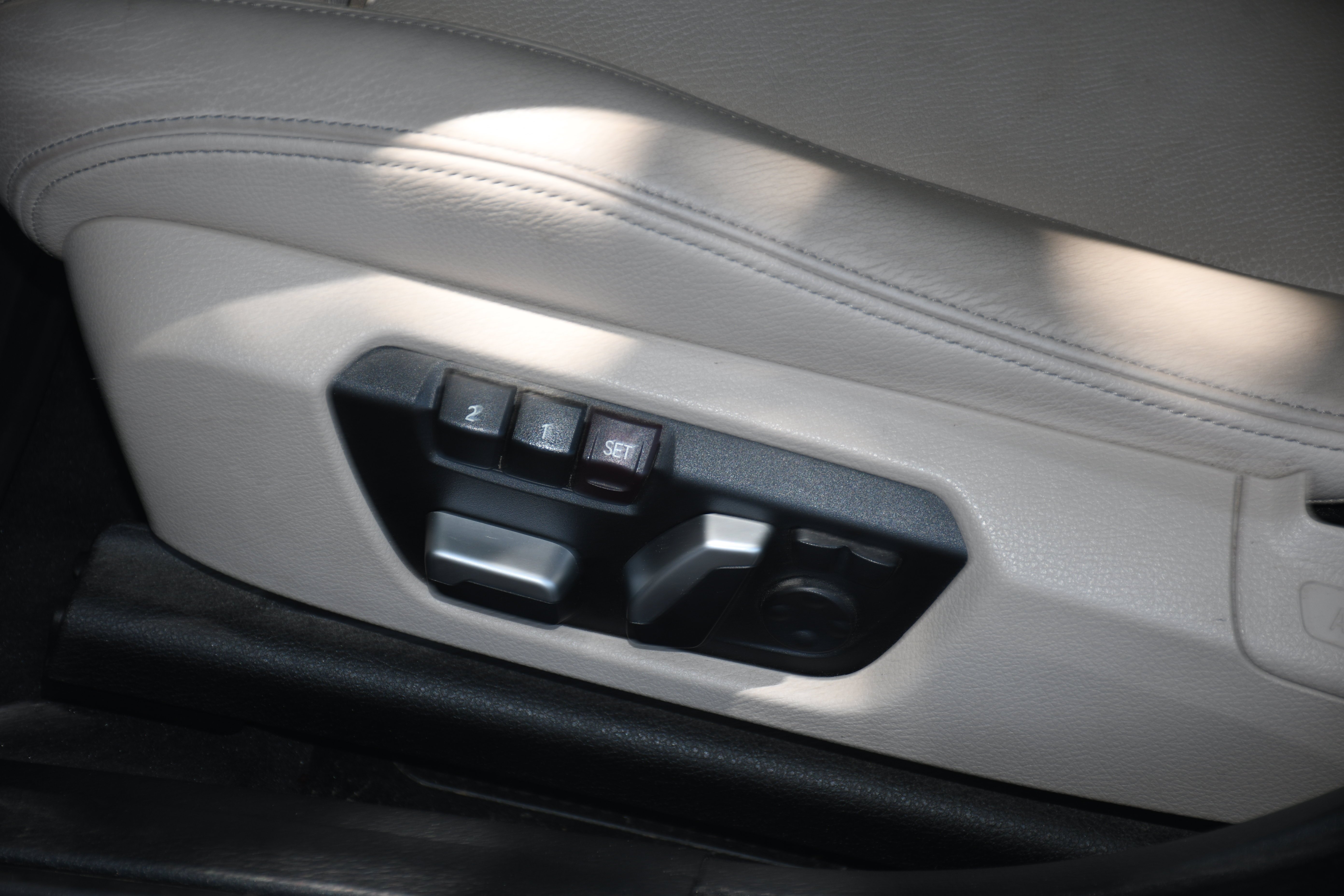 Used 2016 Silver BMW 328i xDrive Gran Turismo image 13