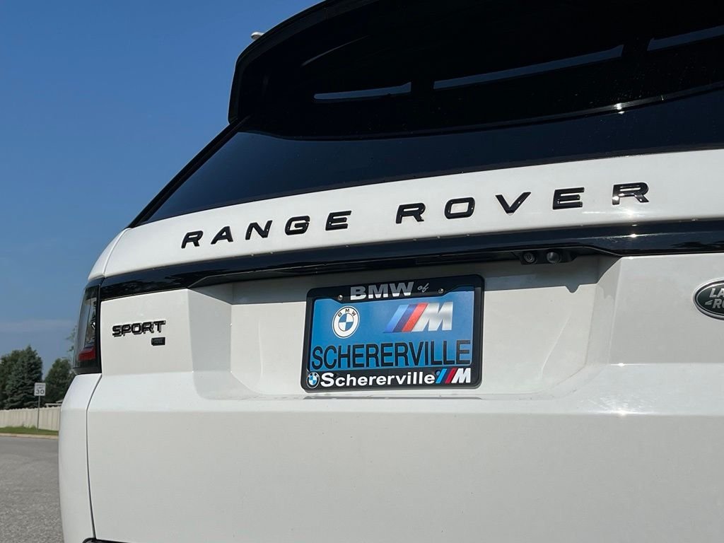Used 2022 White Land Rover HSE Silver Edition image 15