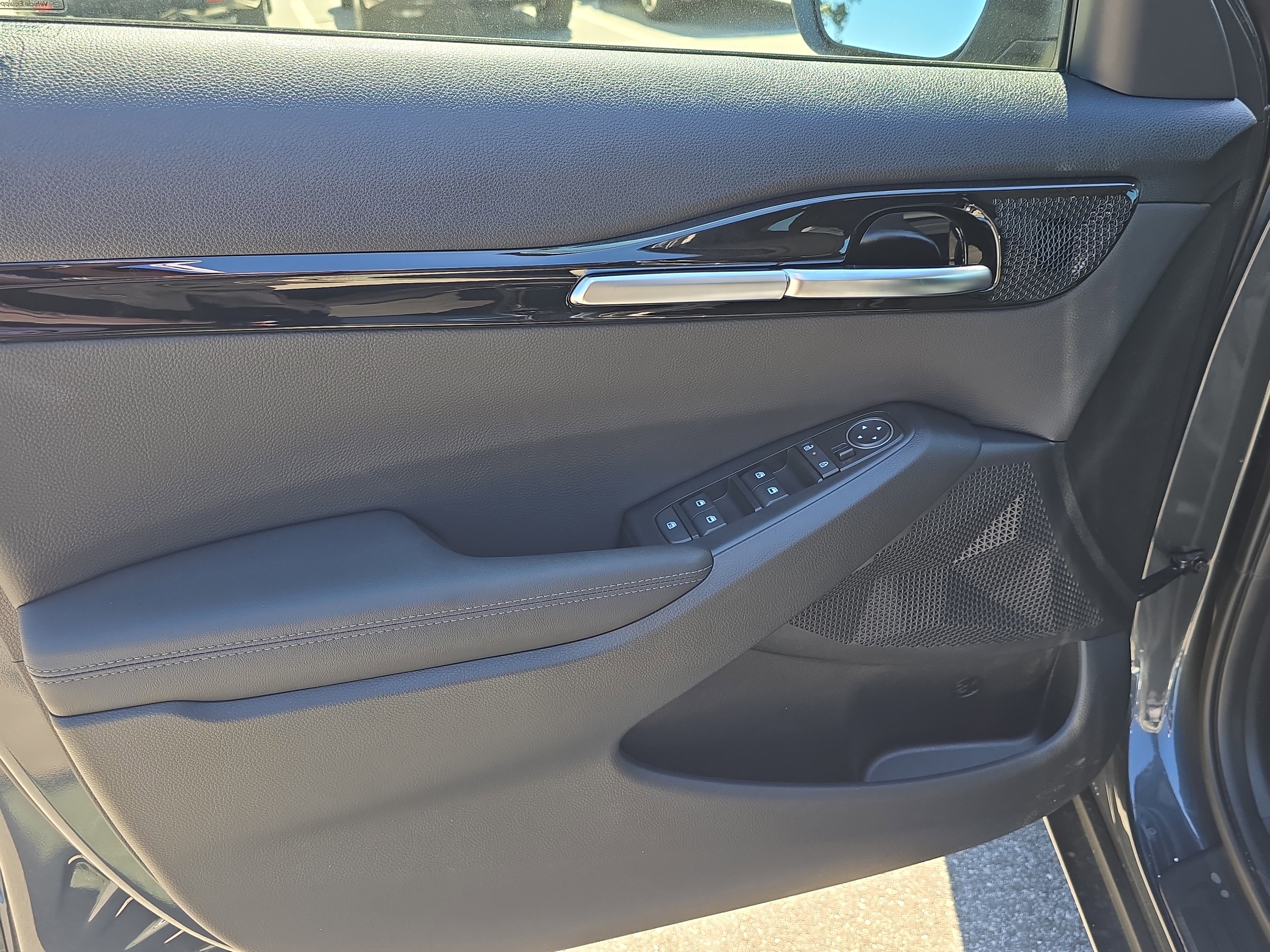New 2026 Gravity Gray Kia EX image 17
