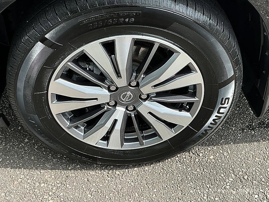 Used 2020 Magnetic Black Pearl Nissan SL image 9