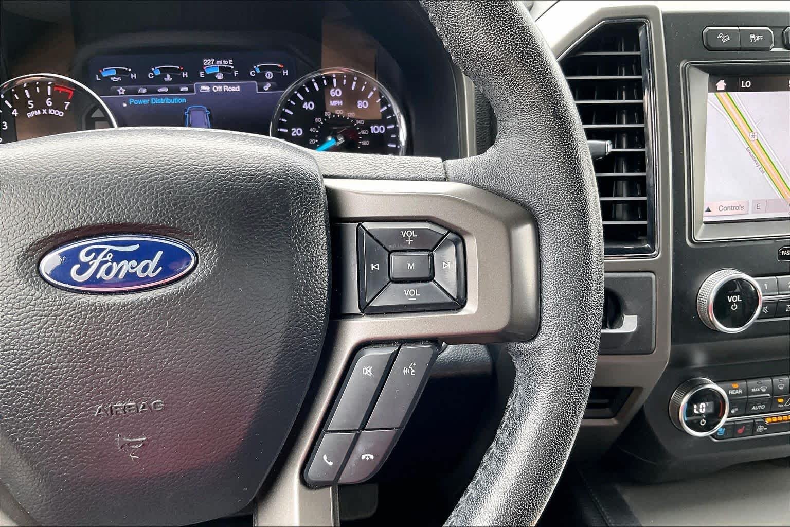 Used 2019 Agate Black Metallic Ford XLT image 21