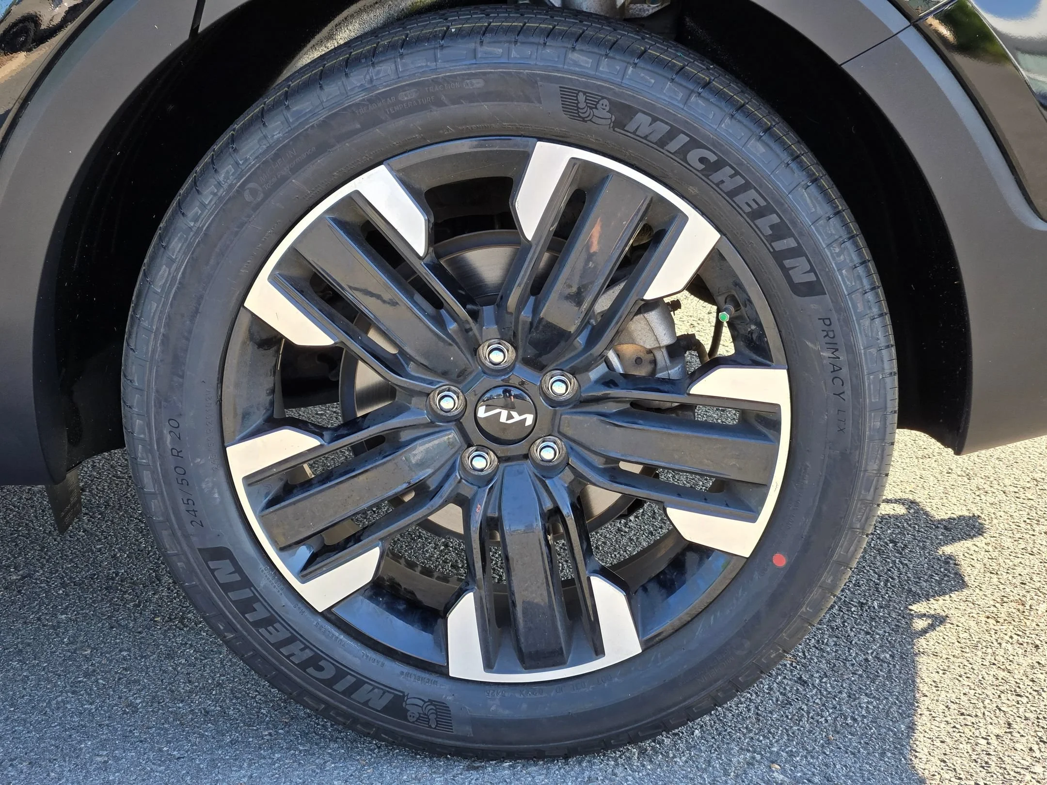 Used 2024 Ebony Black Kia SX image 17