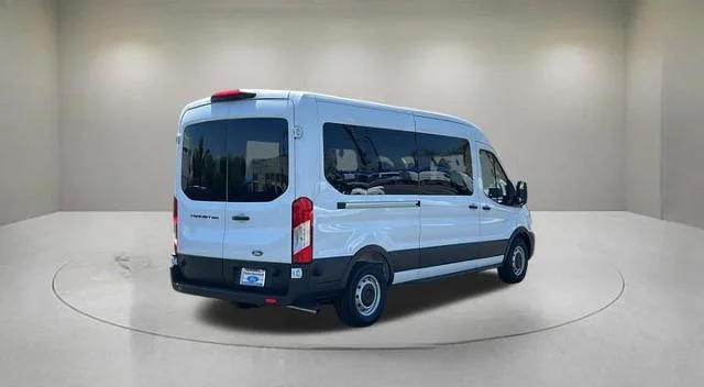 New 2026 Oxford White Ford Passenger Van XL image 27
