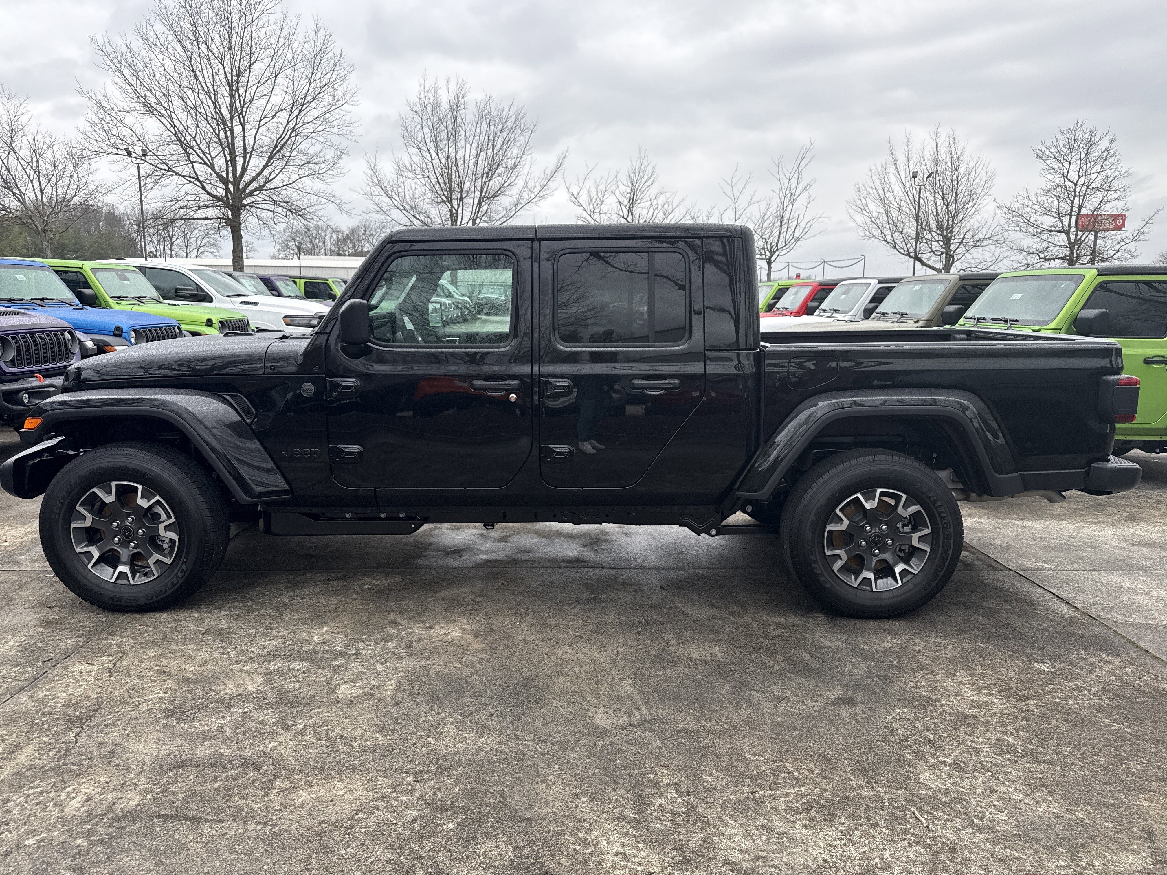 New 2026 Black Clearcoat Jeep Sahara image 4