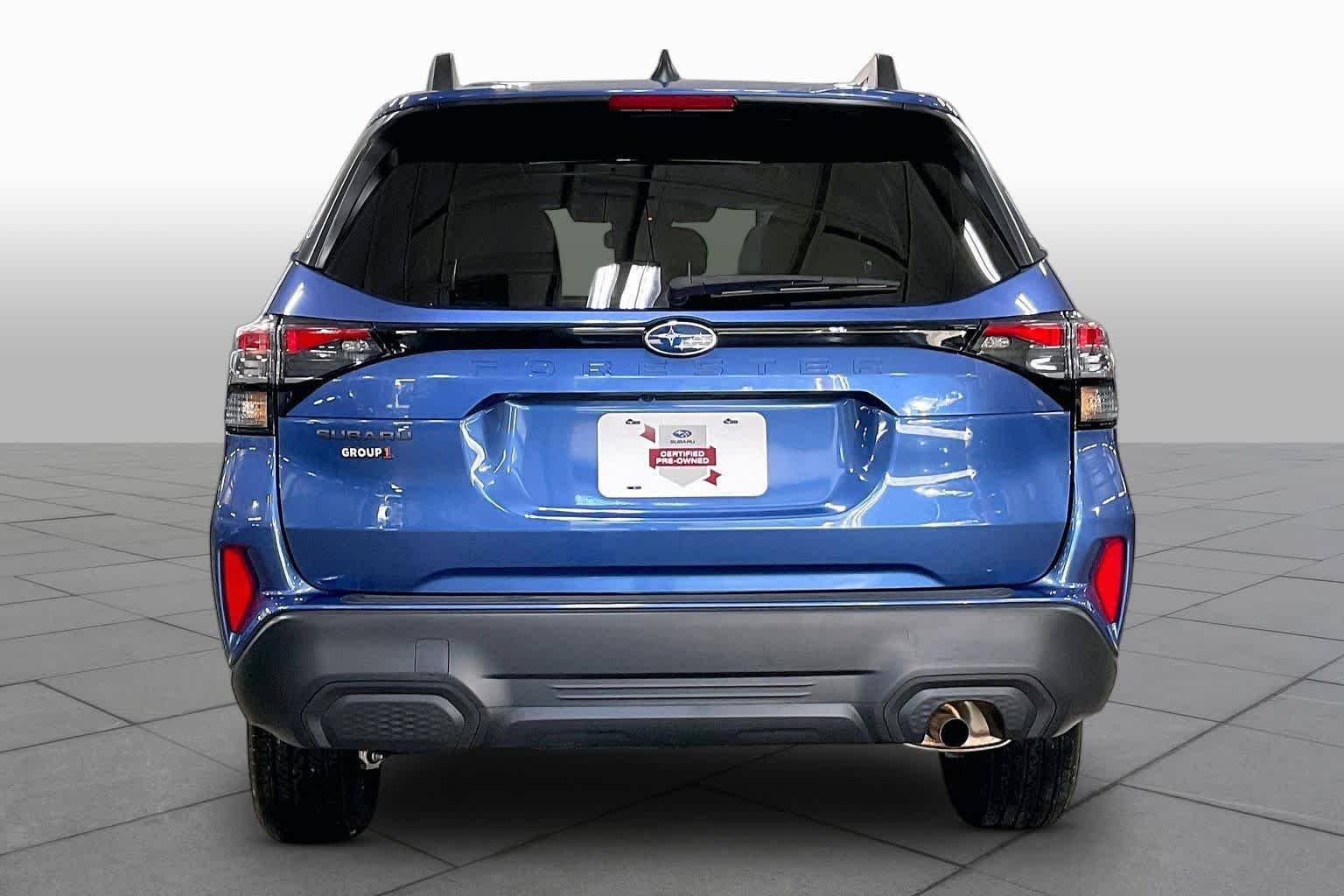 Used 2026 Daybreak Blue Pearl Subaru Premium image 4